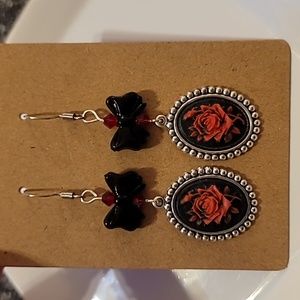 🌹 Rose Cameo Swarovski Crystal Drop Earrings